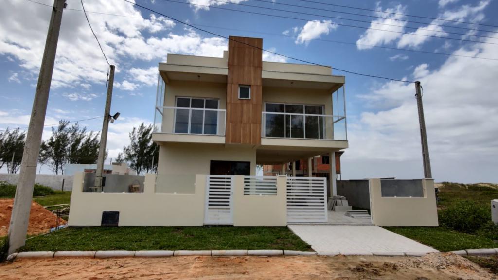Casa 3 Dormitórios
