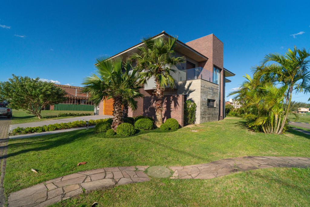 Casa 4 Dormitórios