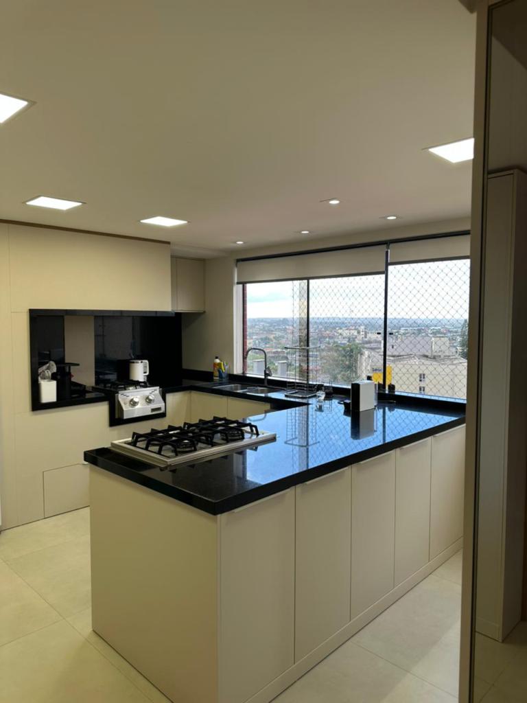 Apartamento 4 Dormitórios