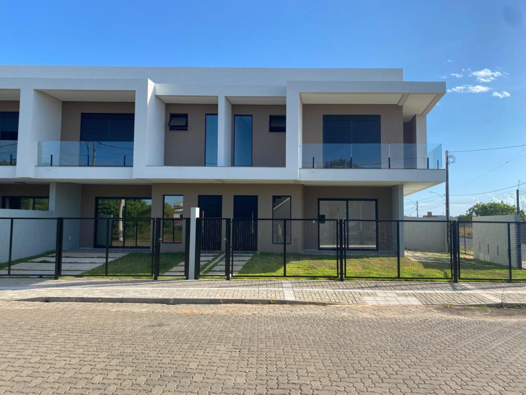 Sobrado 3 Dormitórios