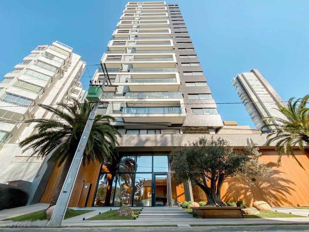 Apartamento 3 Dormitórios
