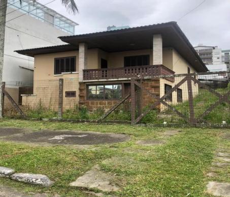 Casa 4 Dormitórios