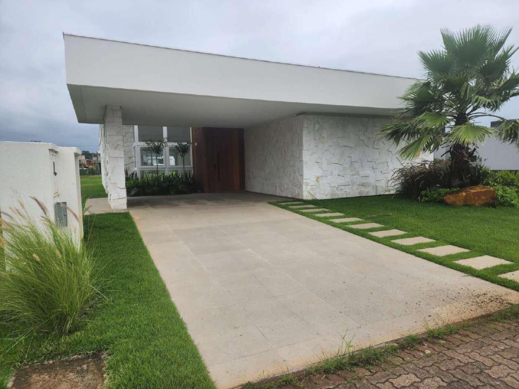 Casa 4 Dormitórios