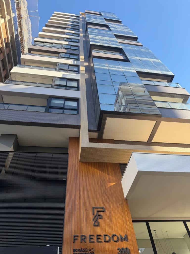 Apartamento 3 Dormitórios
