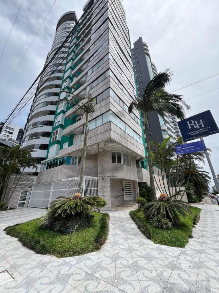 Apartamento 3 Dormitórios