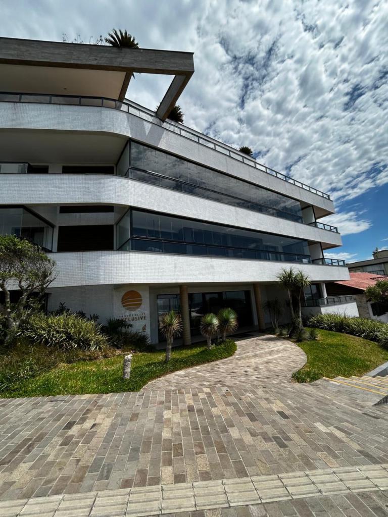 Apartamento 3 Dormitórios